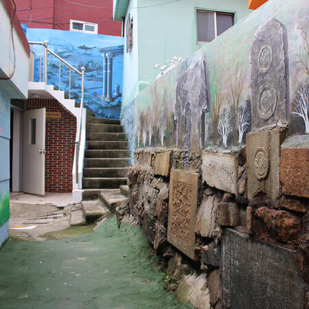 日本人の墓で作られた 韓国スラム の傲慢無礼 南無阿弥陀仏 の銘板が ニフティニュース