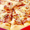 「ドミノピザ」ご飯使用の“日本食ピザ”に「ドリアじゃん」のツッコミ！