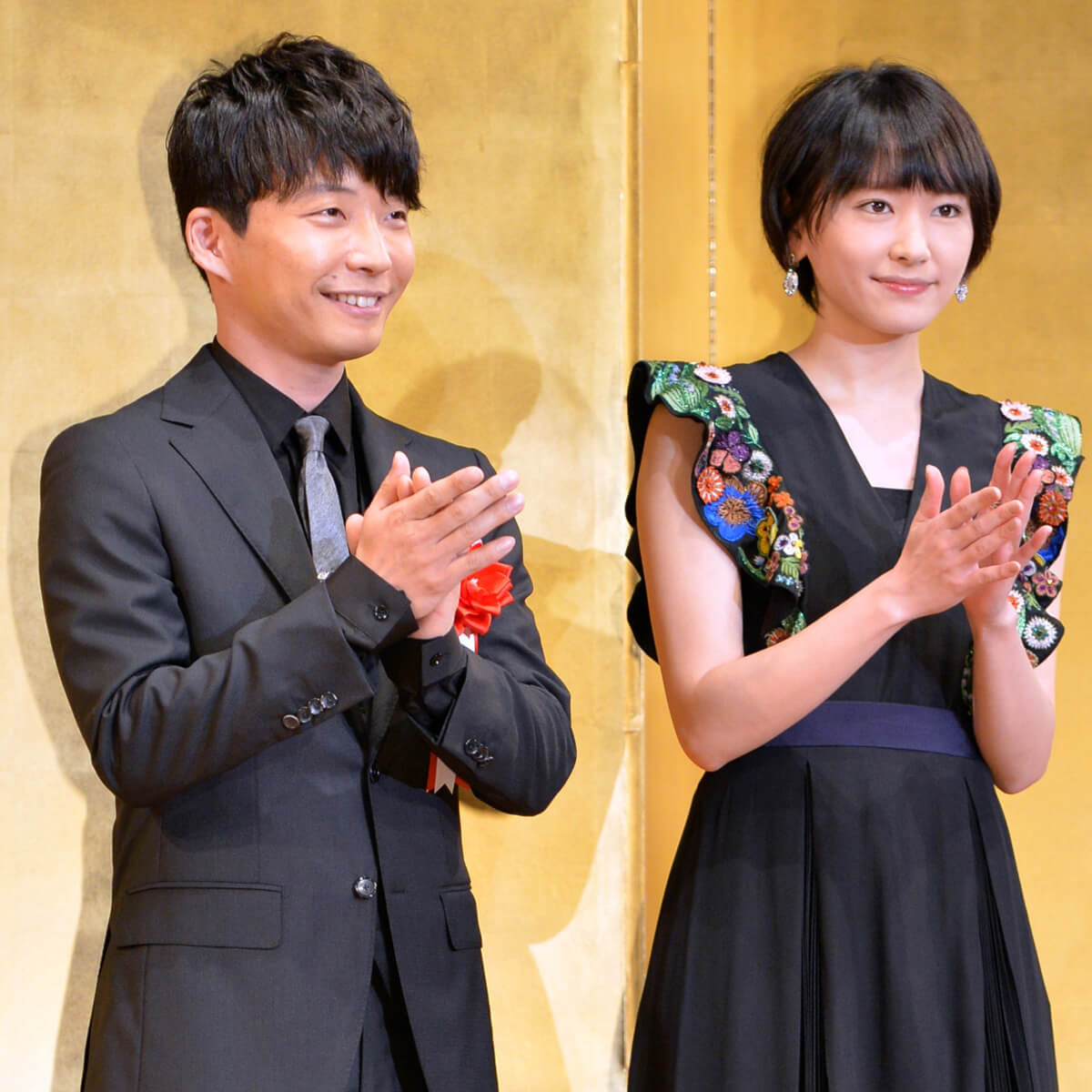 星野源,新垣結衣