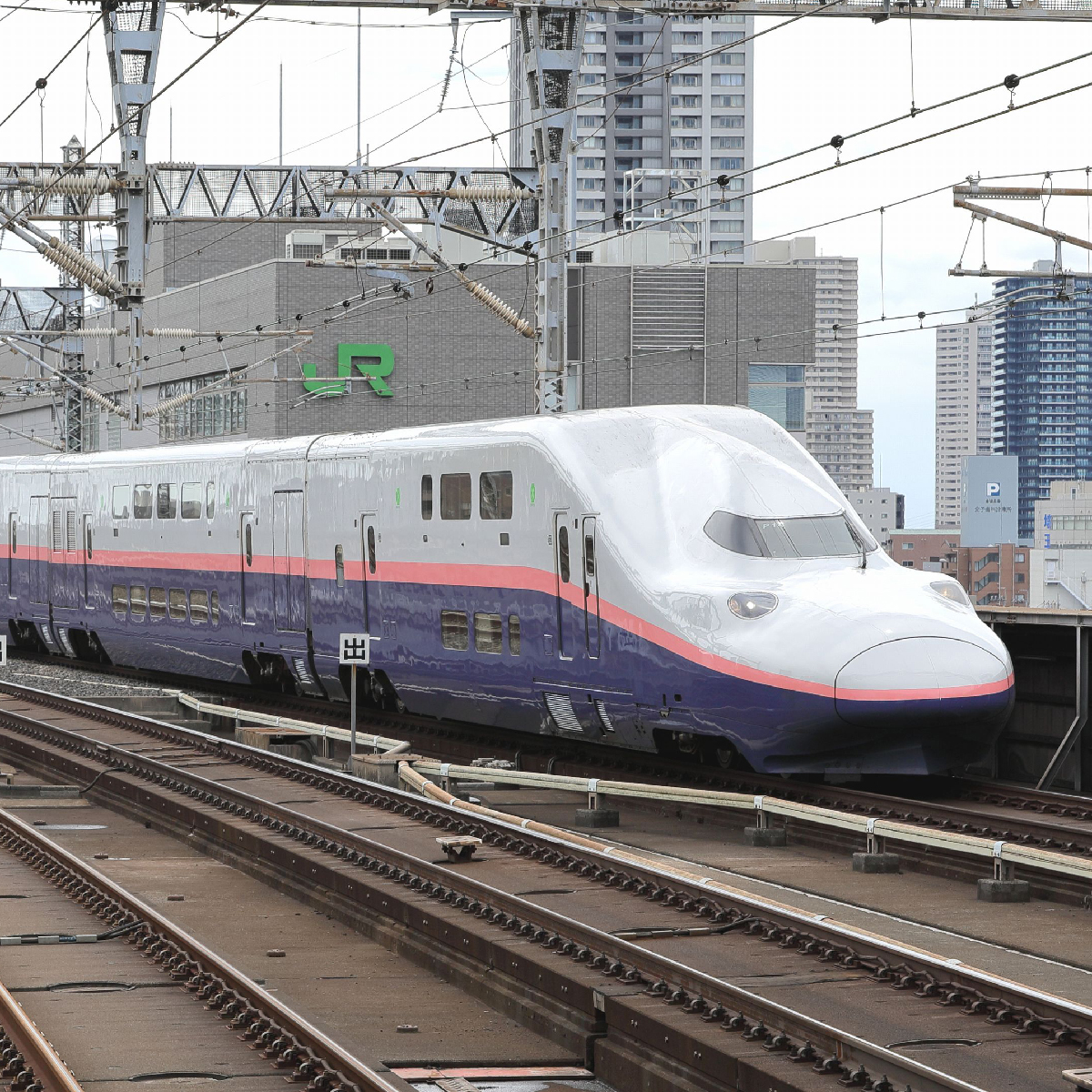 上越新幹線E4系