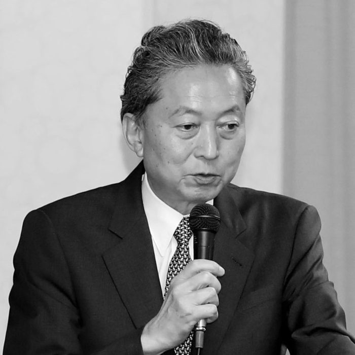 鳩山由紀夫氏