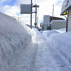 今冬に頻発中「ゲリラ豪雪」の恐怖！24時間で70センチ積もり、自宅玄関が雪で埋まる