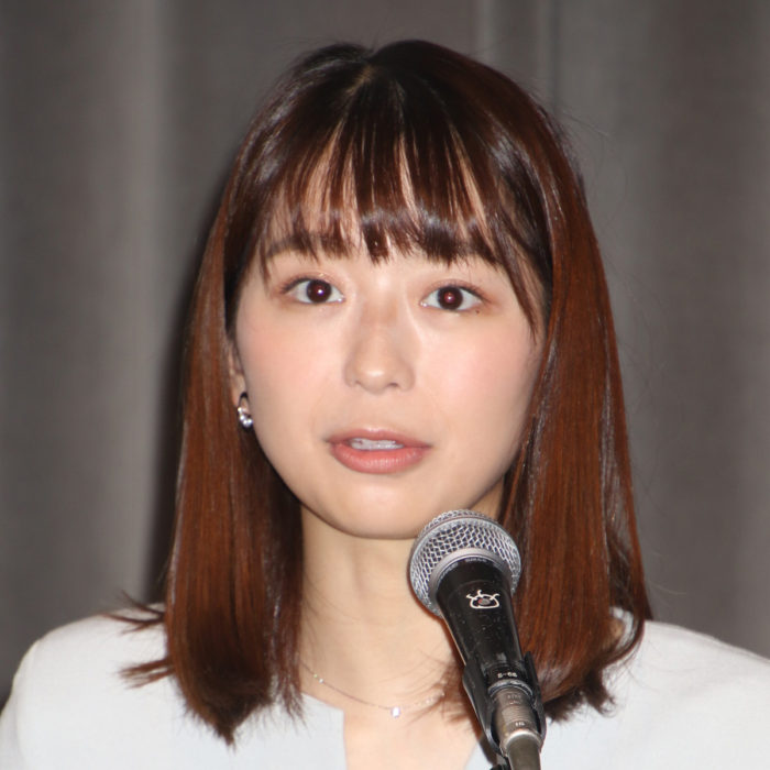 小室瑛莉子