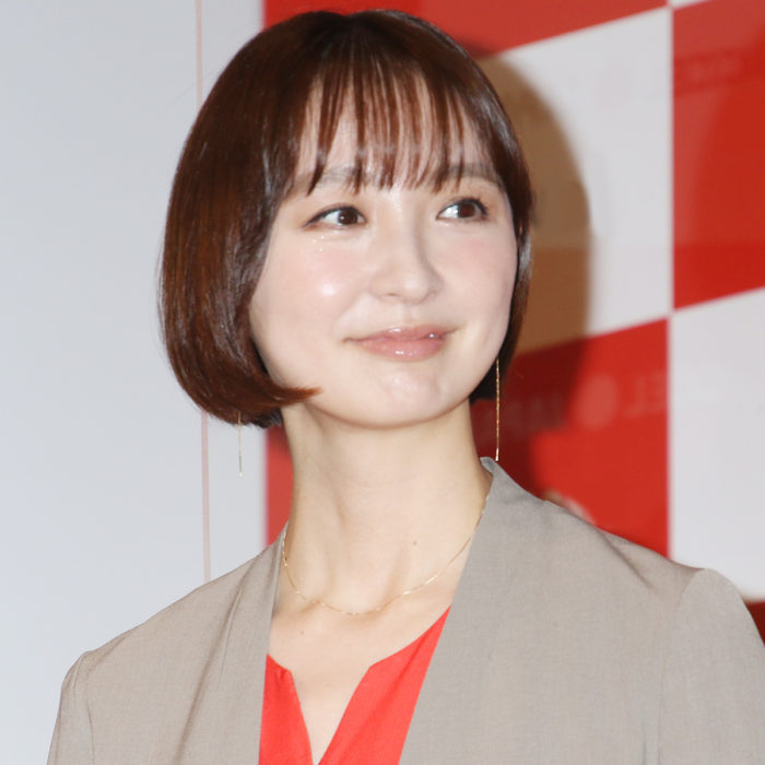 篠田麻里子