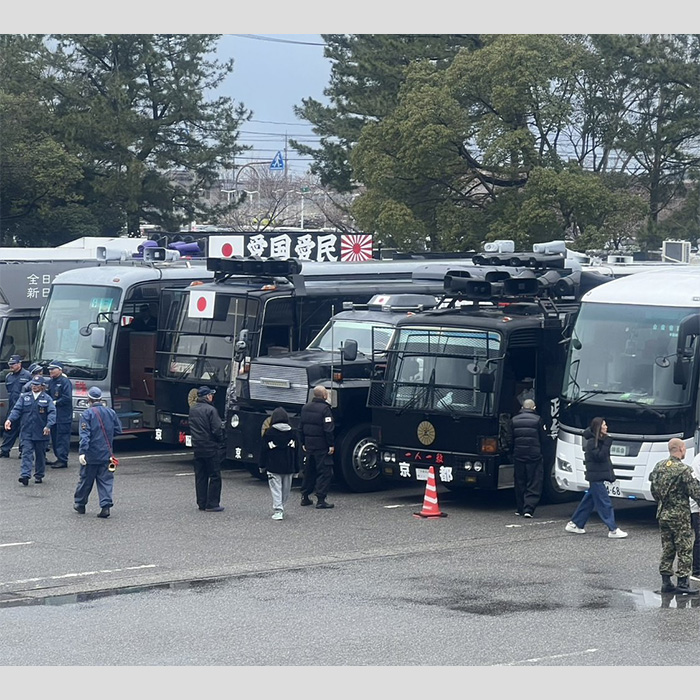 金沢右翼街宣車（トリミング）