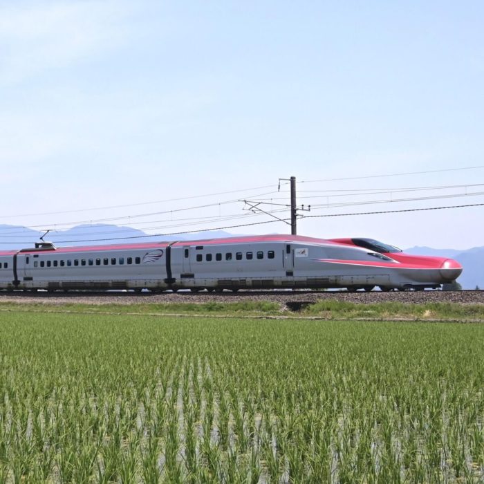 夏の秋田新幹線