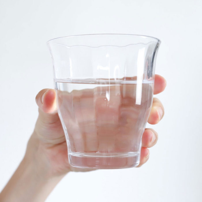 水